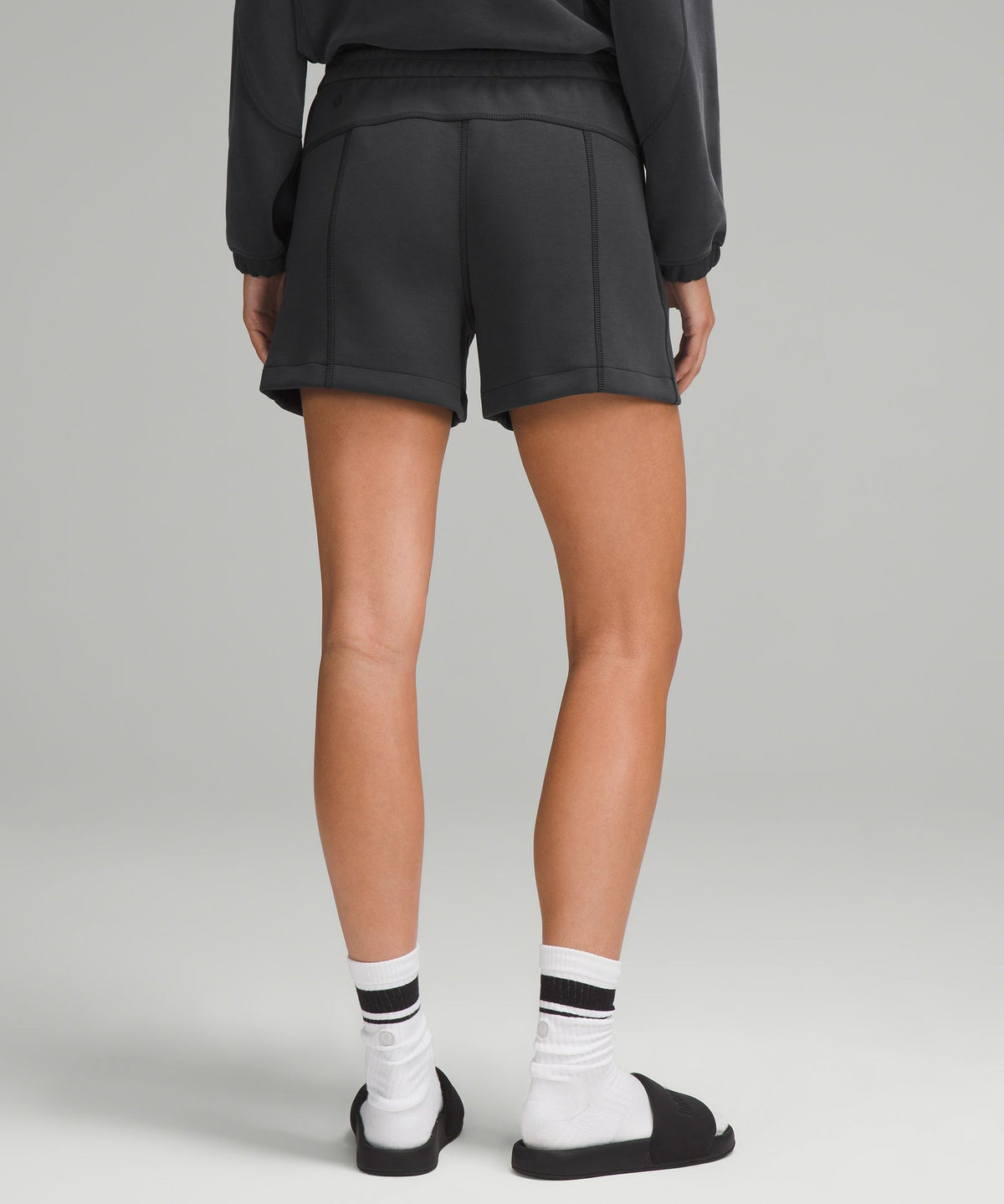 Softstreme High-Rise Short 4"