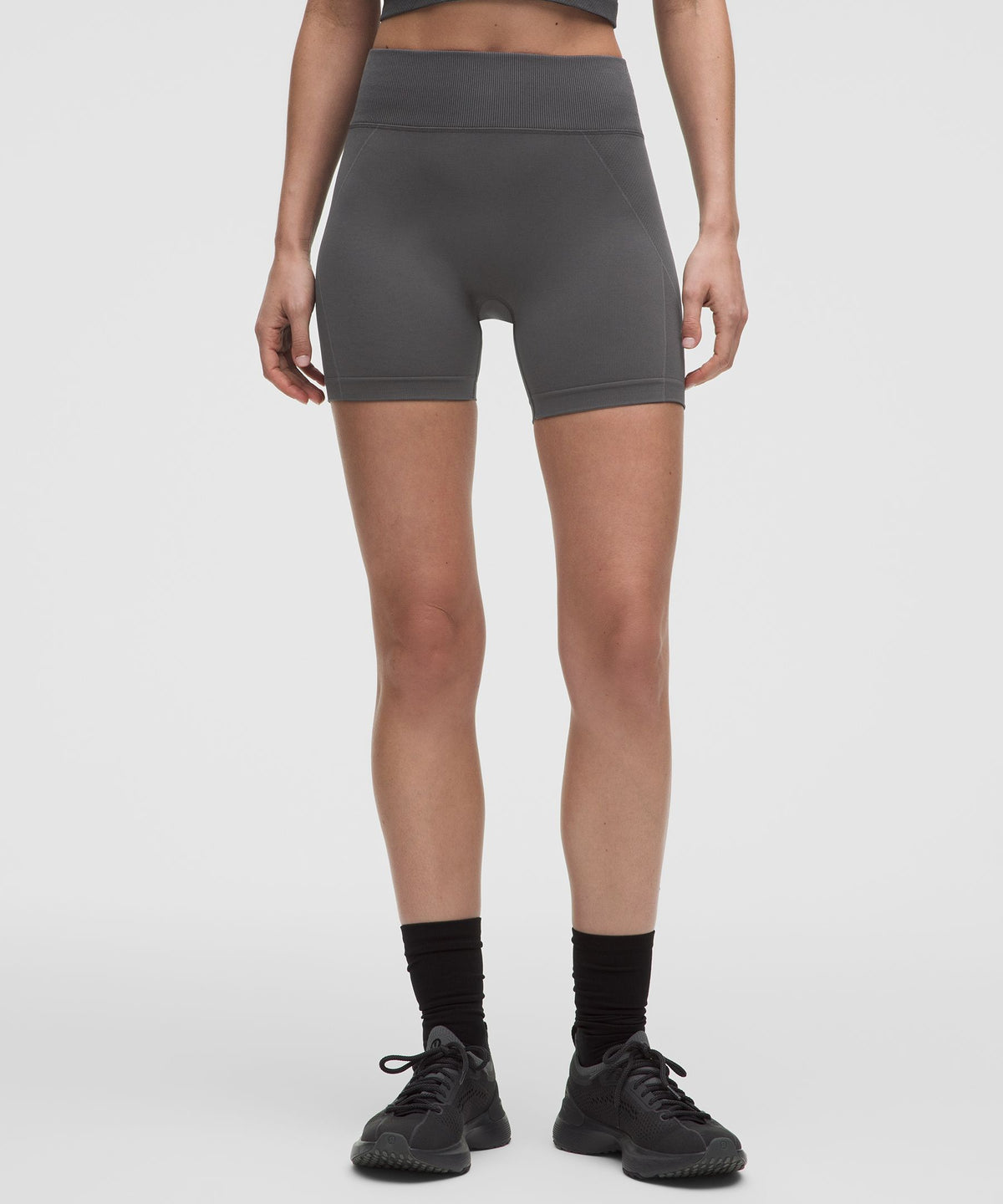 Get Low High-Rise Training Short 5"