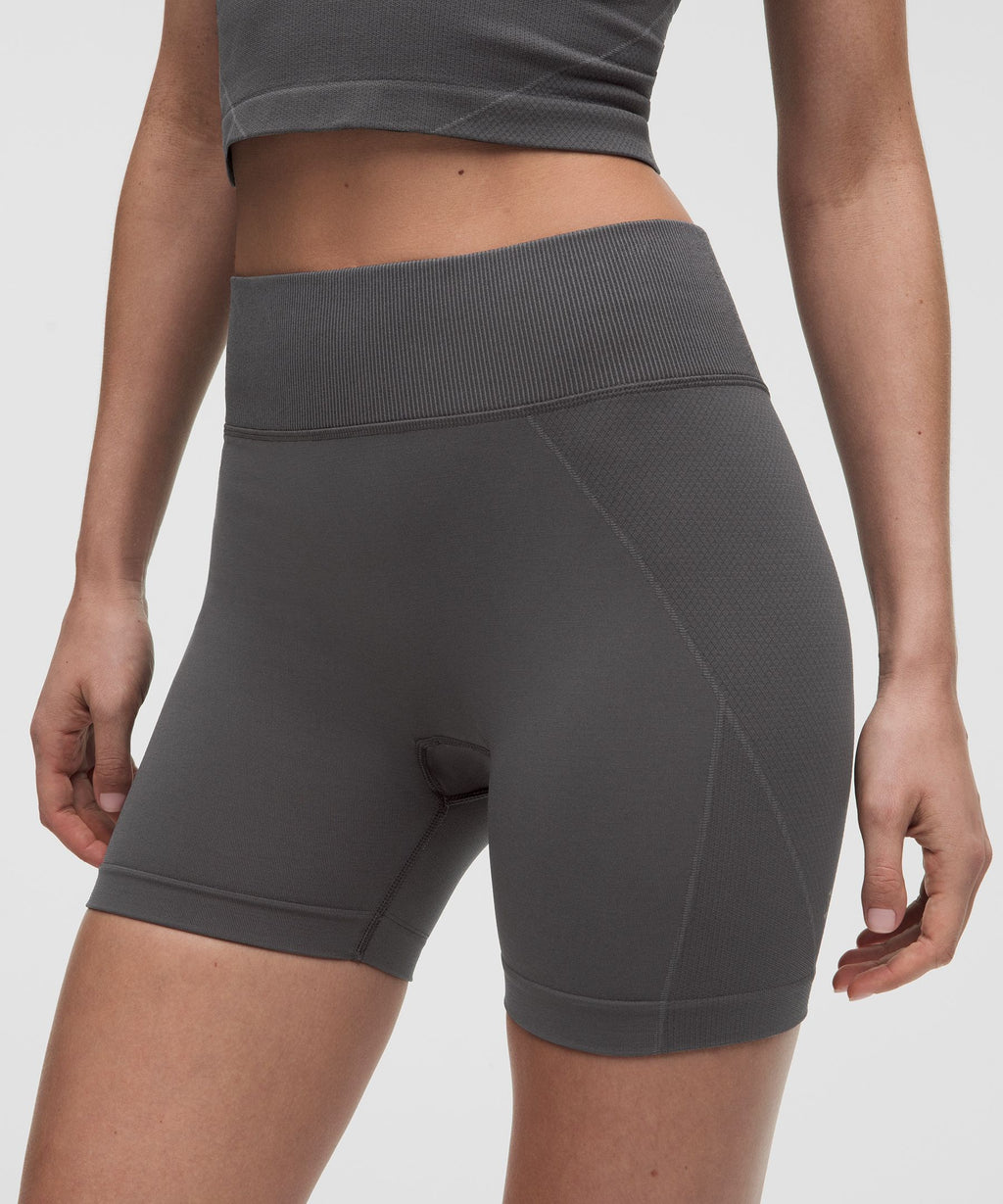 Get Low High-Rise Training Short 5"