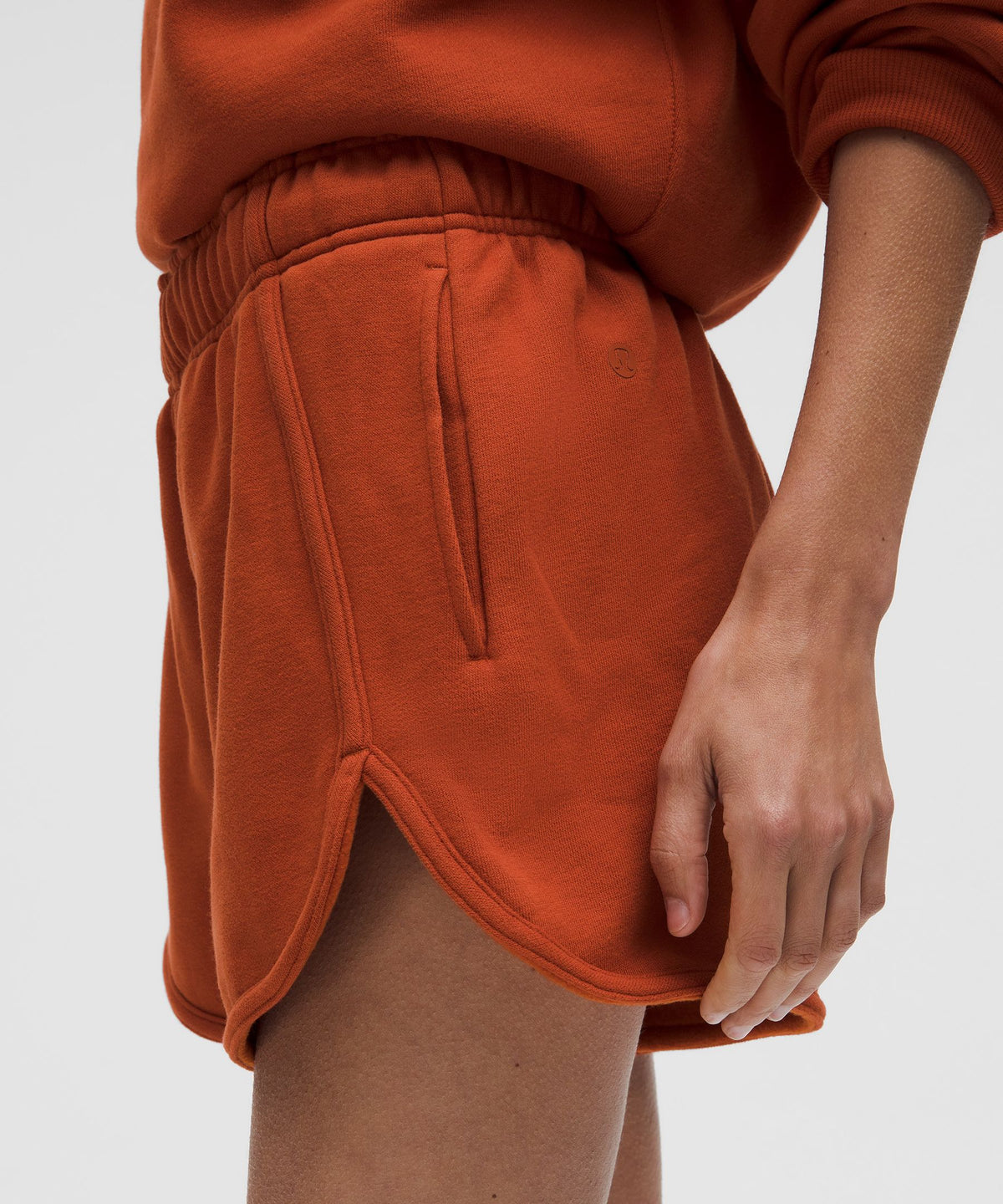 Scuba Mid-Rise Oversized Short 3"Trim
