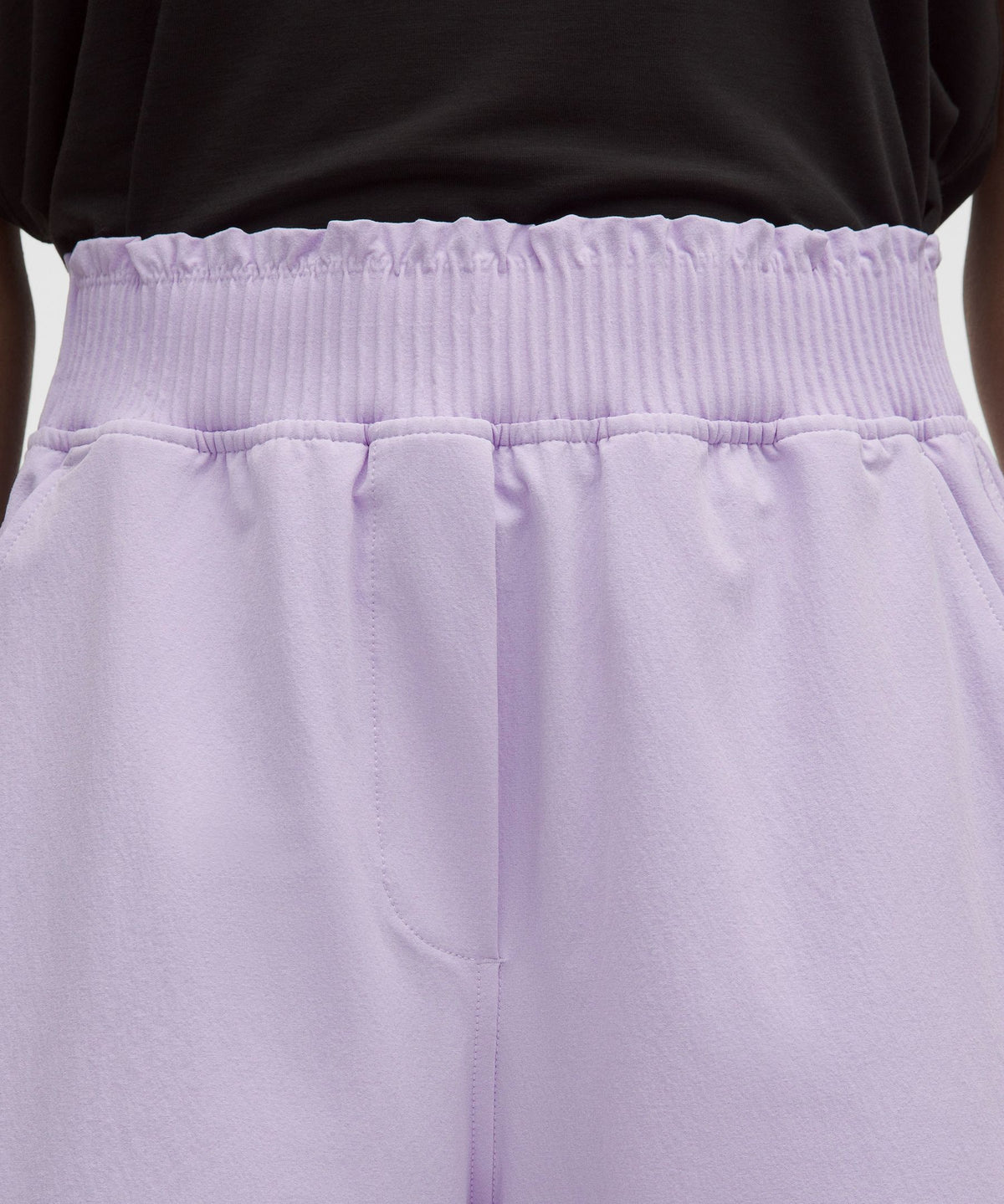 Stretch Woven Ruffle-Waist High-Rise Short 9"