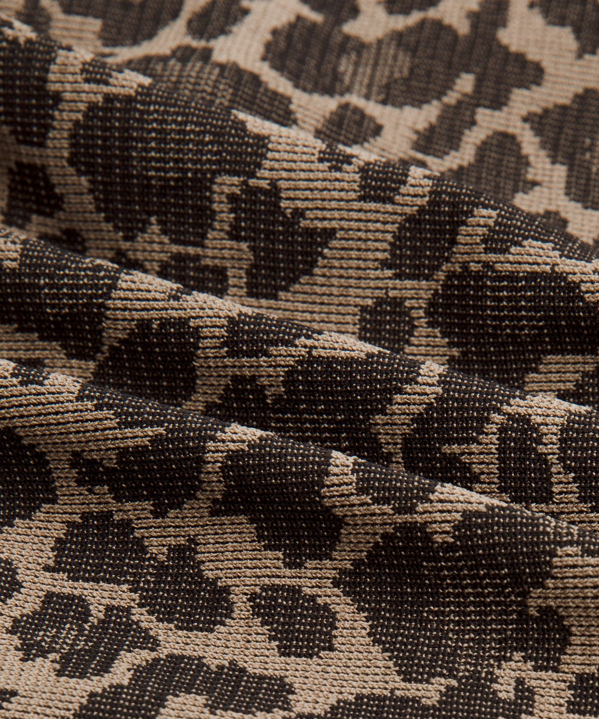 Swiftly Mid-Rise Short 3"