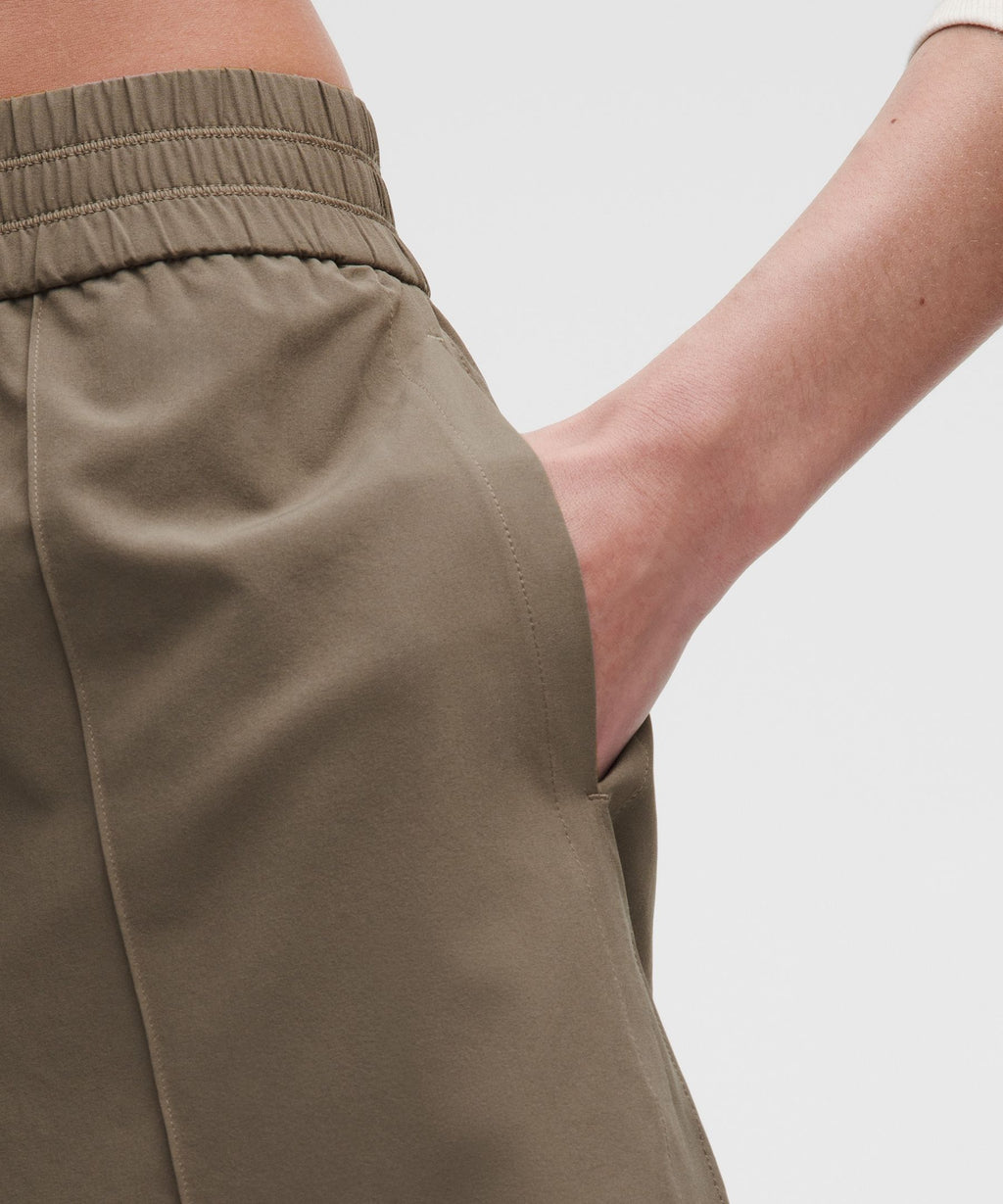 Breezily Mid-Rise Short 6"