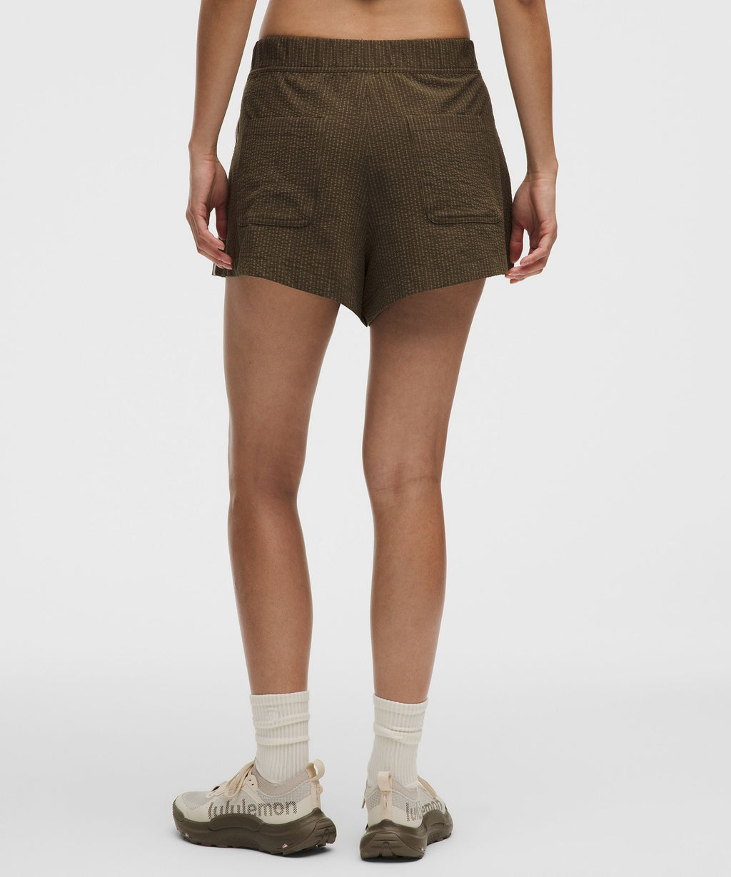 Seersucker WovenAir High-Rise Pleated Short 3.5"