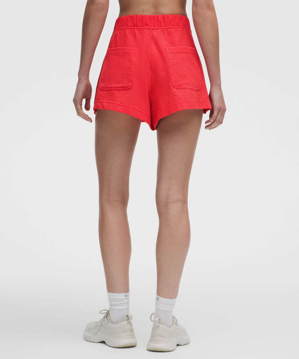 Seersucker WovenAir High-Rise Pleated Short 3.5"
