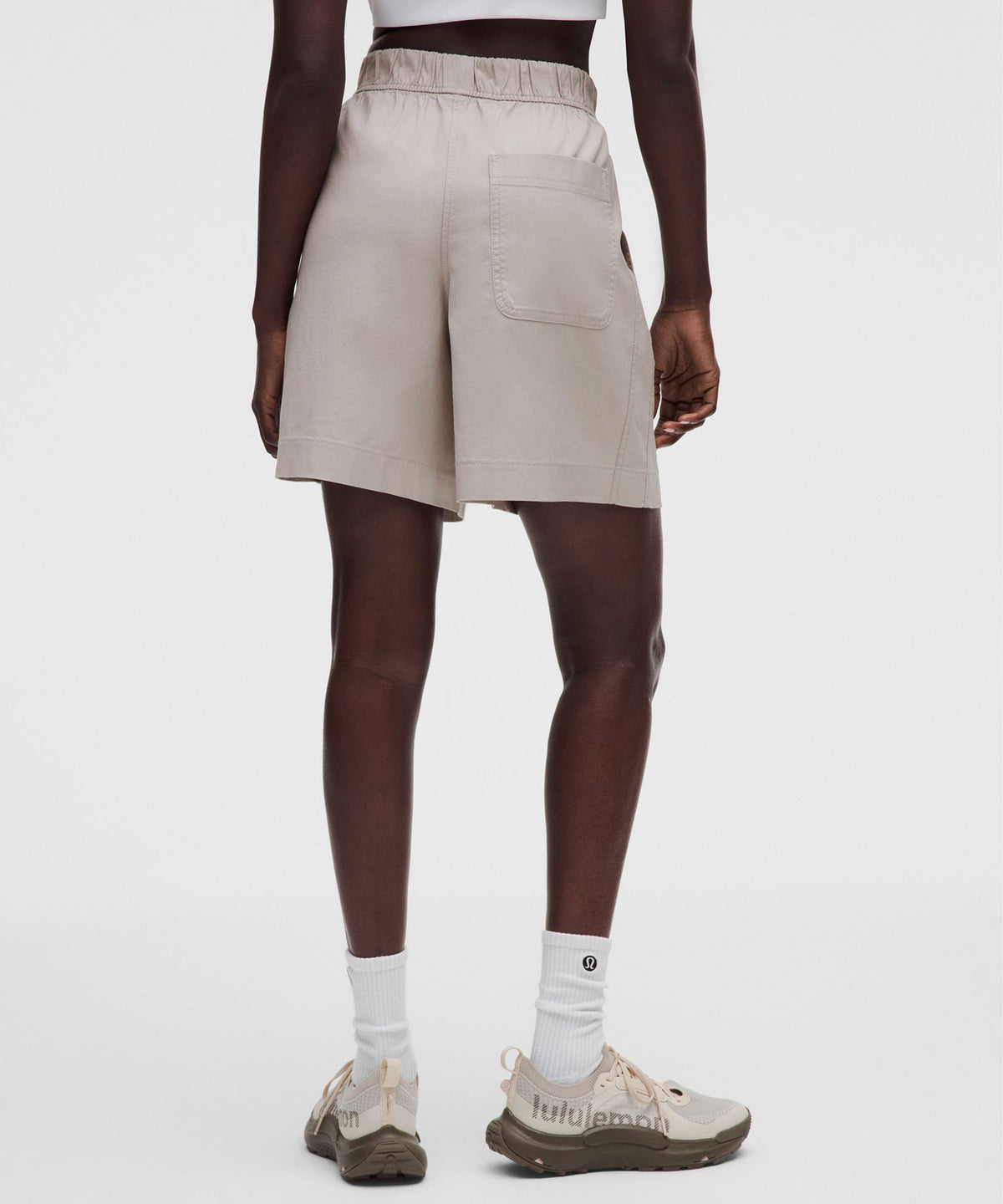 LuluLinen High-Rise Relaxed-Fit Short 7"