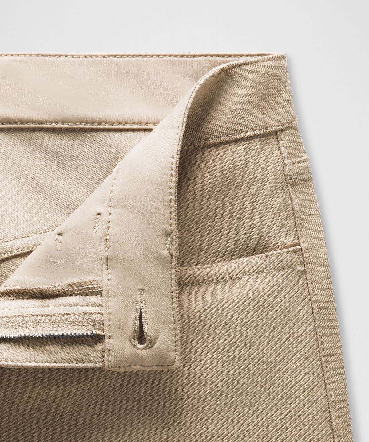 EasyFive Mid-Rise Short 4.5"