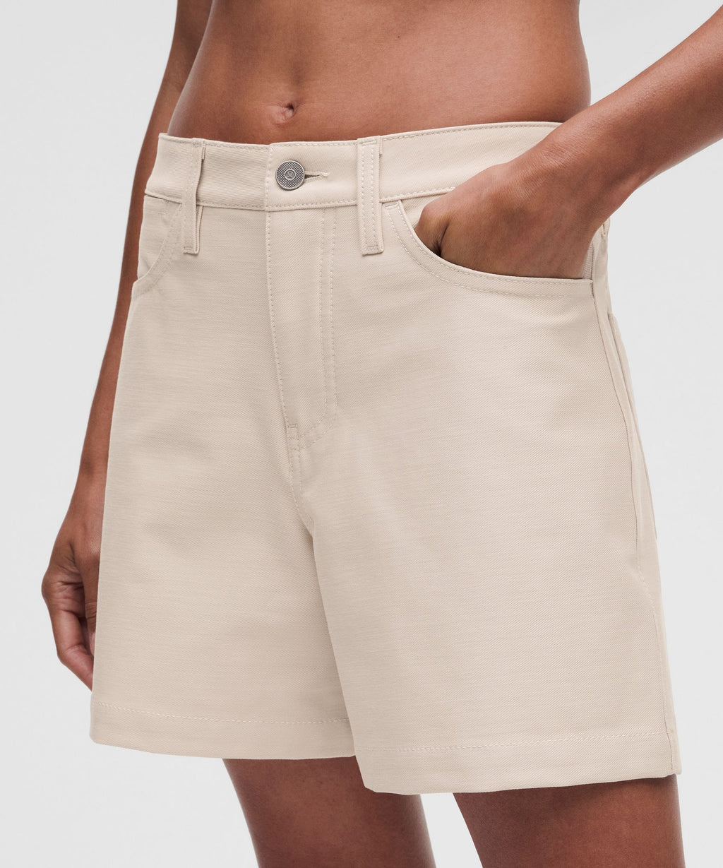 EasyFive Mid-Rise Short 4.5"