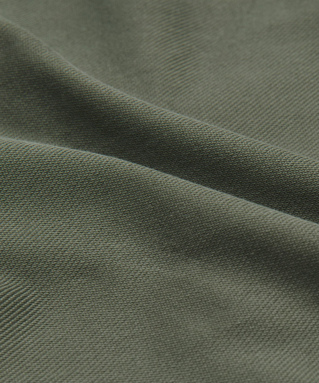 EasyFive Mid-Rise Short 4.5"