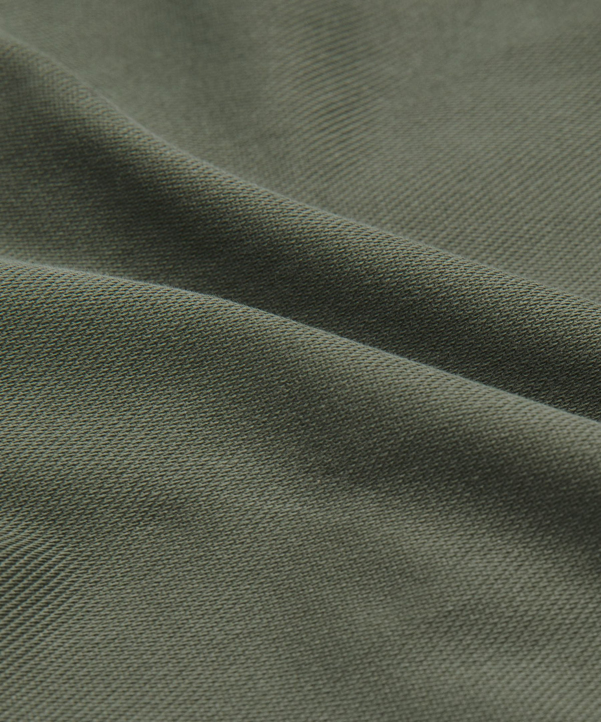EasyFive Mid-Rise Short 4.5"