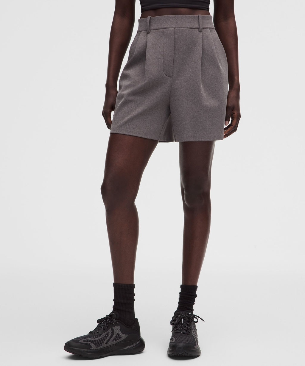 Daydrift High-Rise Pleated Short 5"Twill