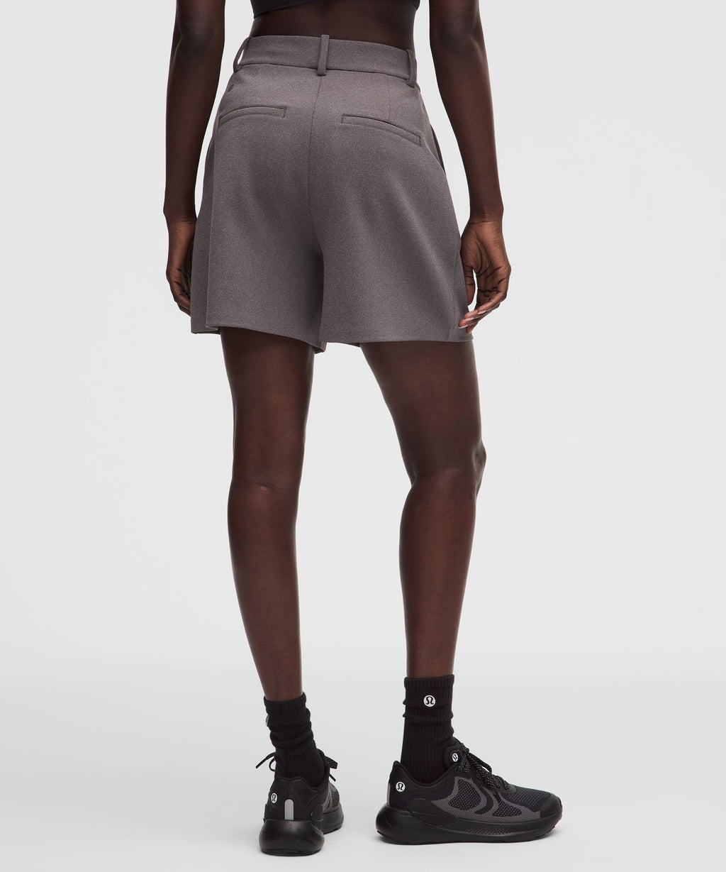 Daydrift High-Rise Pleated Short 5"Twill
