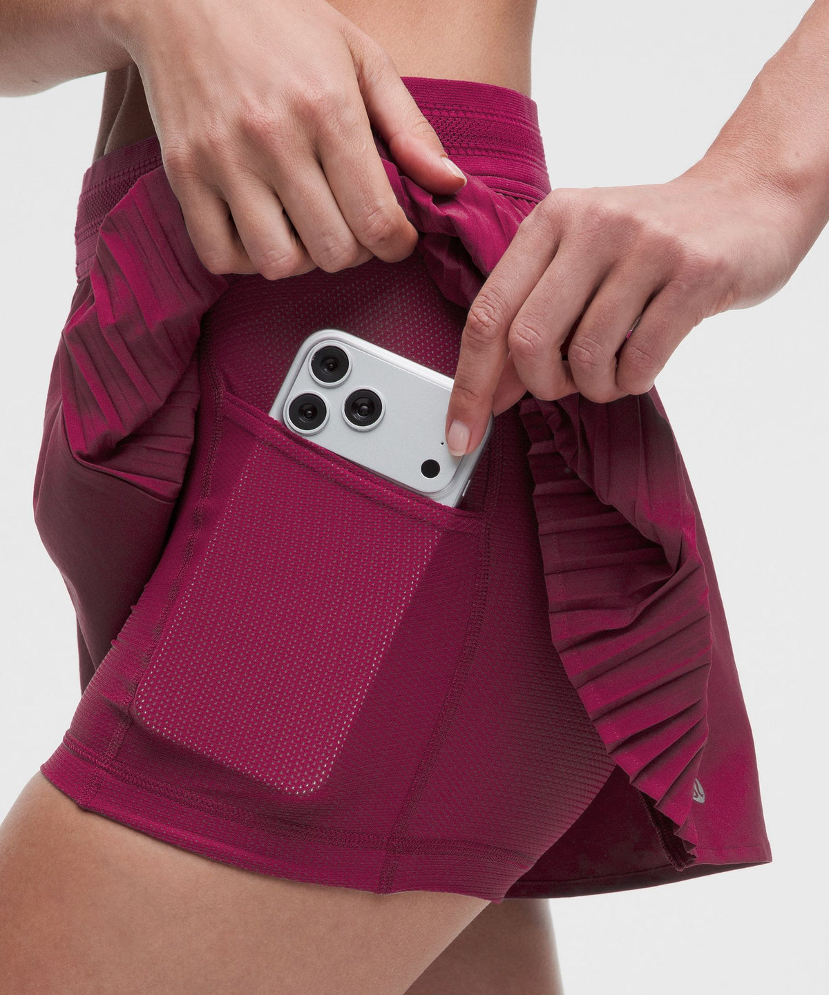 Side-Pleat Tennis Short 2.5"