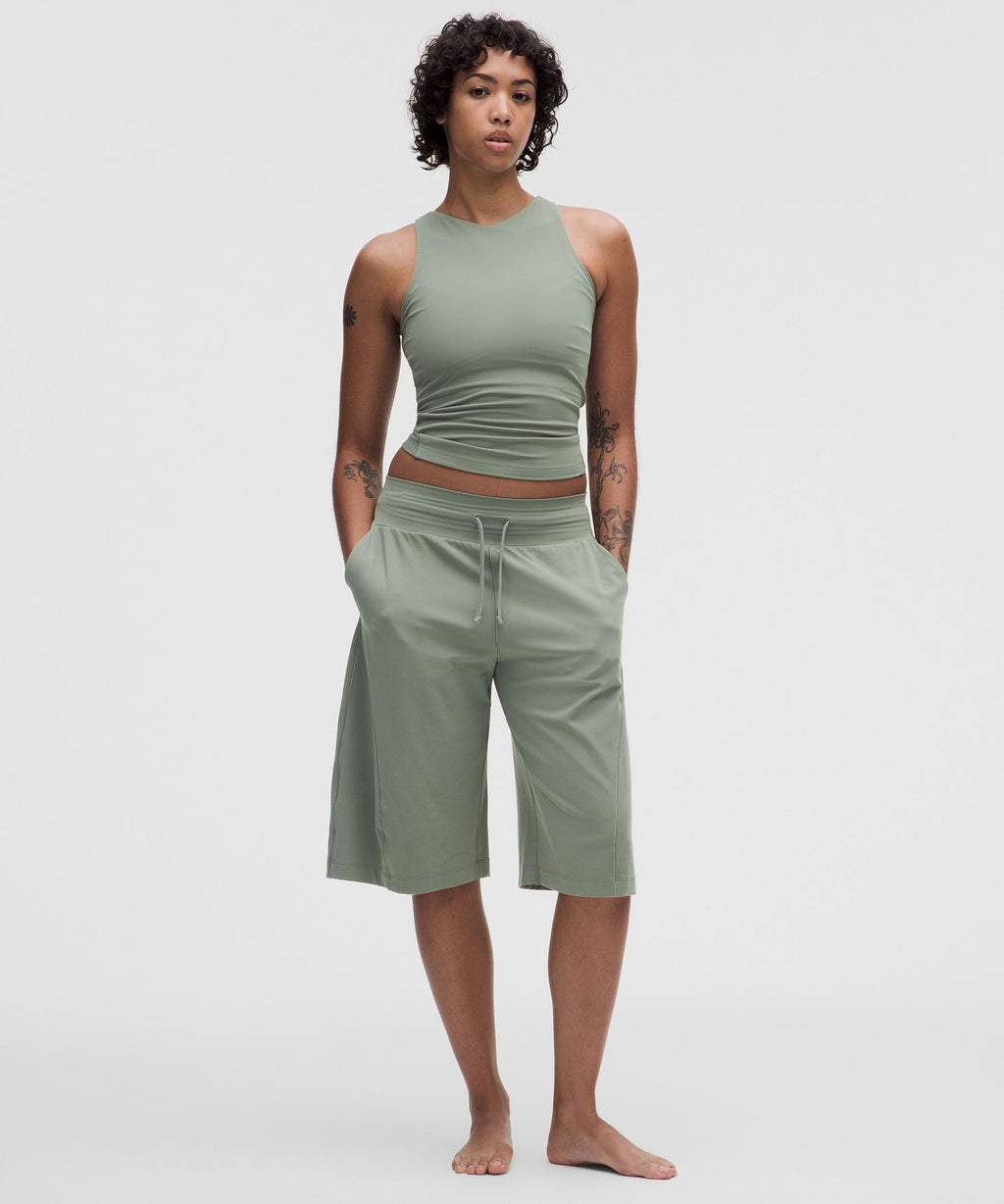Groove Mid-Rise Relaxed Bermuda Short