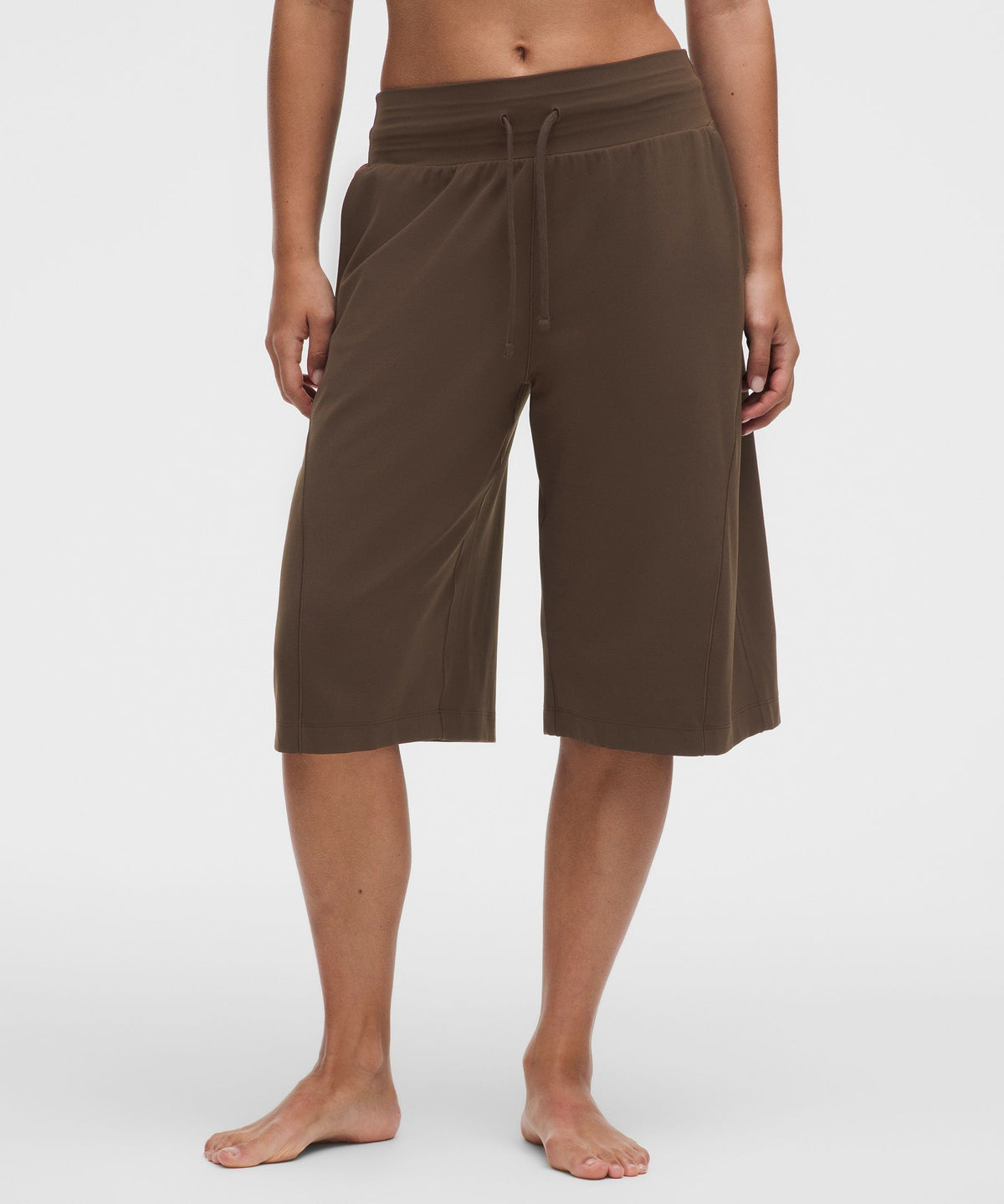 Groove Mid-Rise Relaxed Bermuda Short