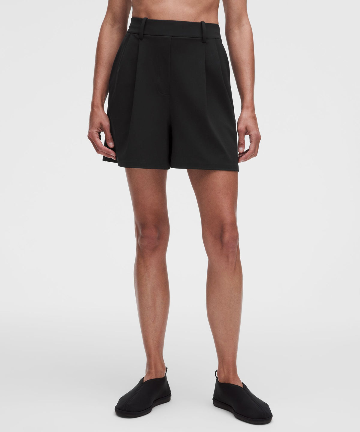 Daydrift Pleated High-Rise Short 5"