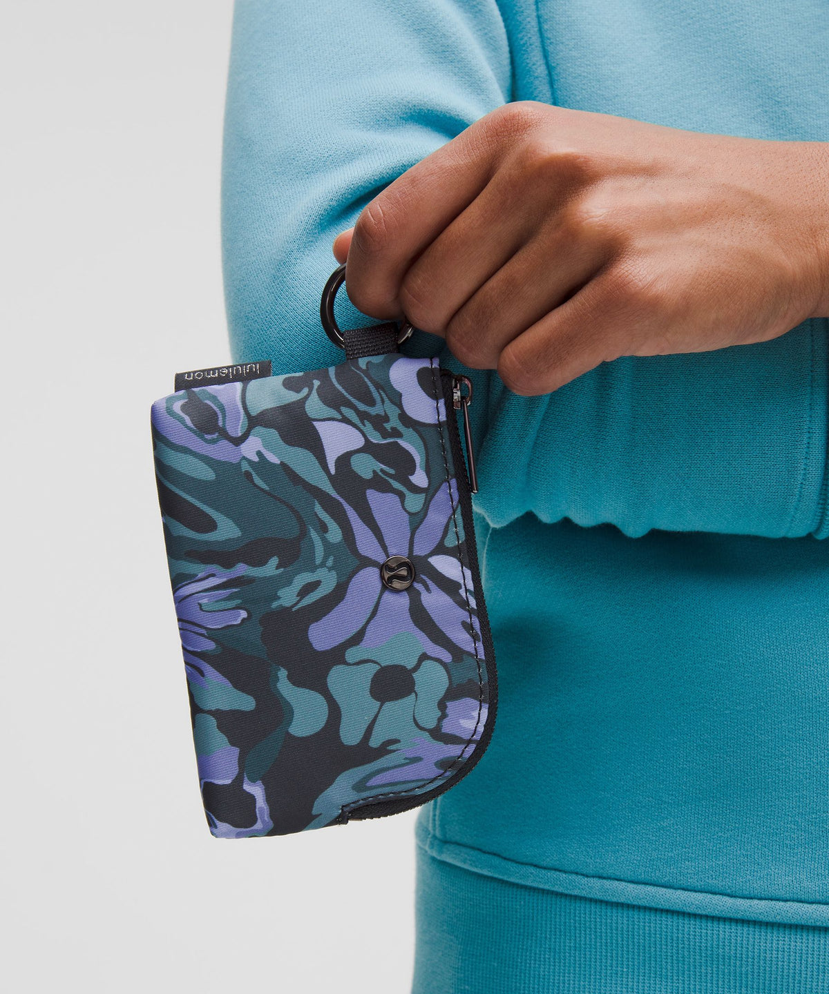 Clippable Card Pouch