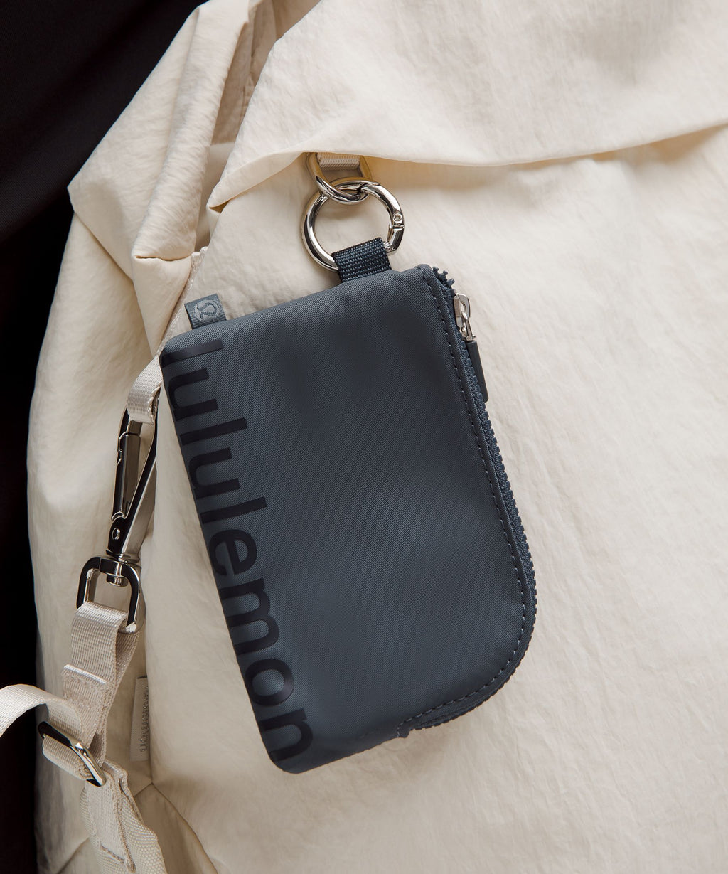 Clippable Card Pouch