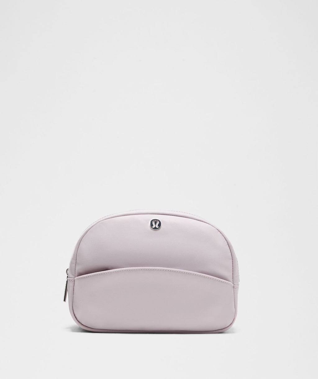 City Essentials Pouch 4L