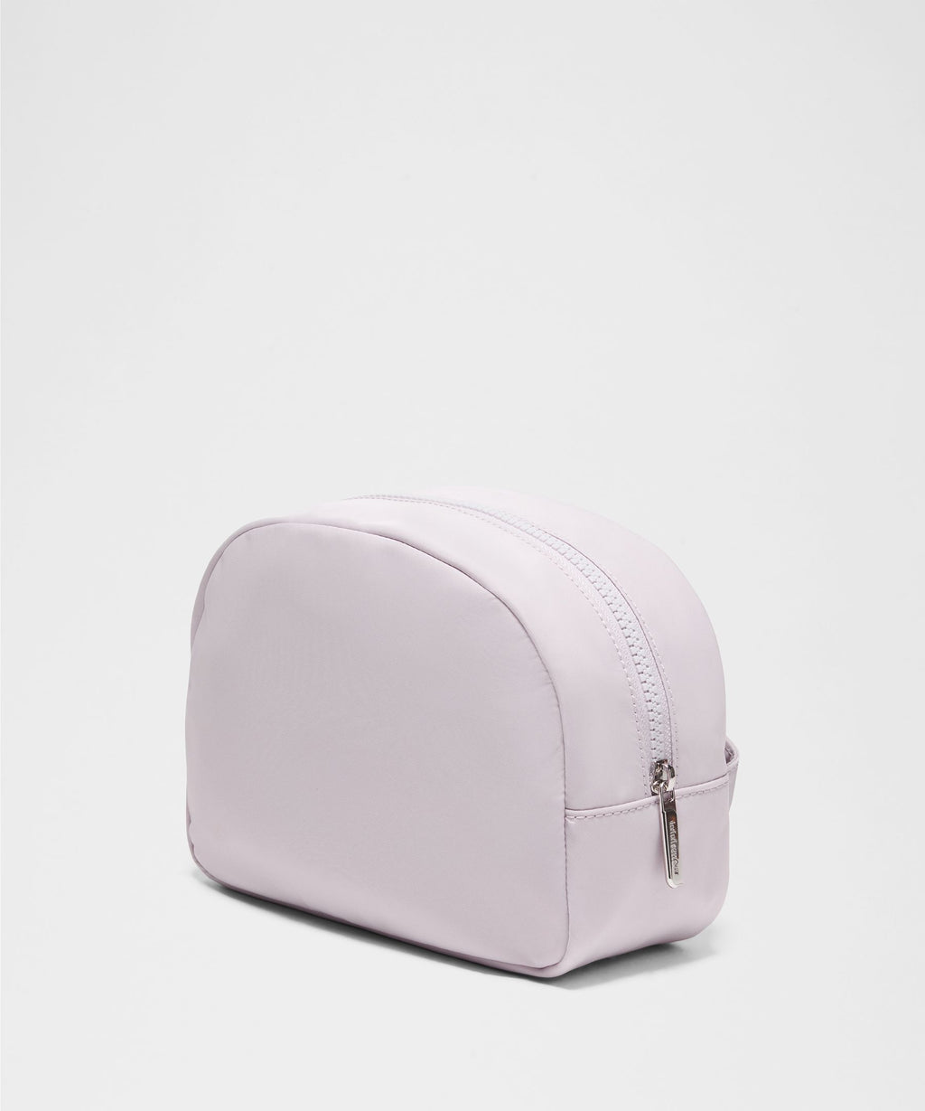 City Essentials Pouch 4L