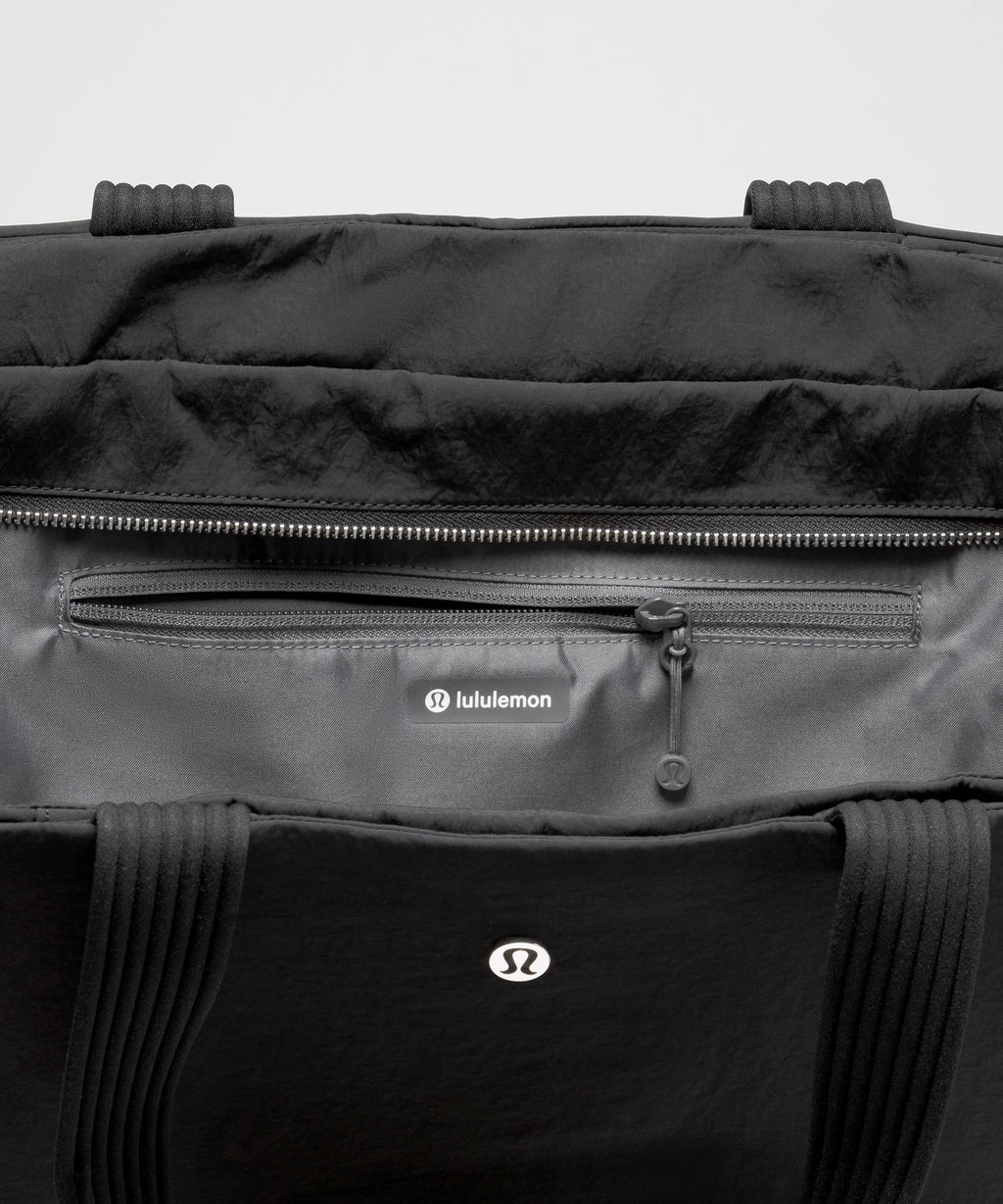 Triple Compartment Tote Bag 18L