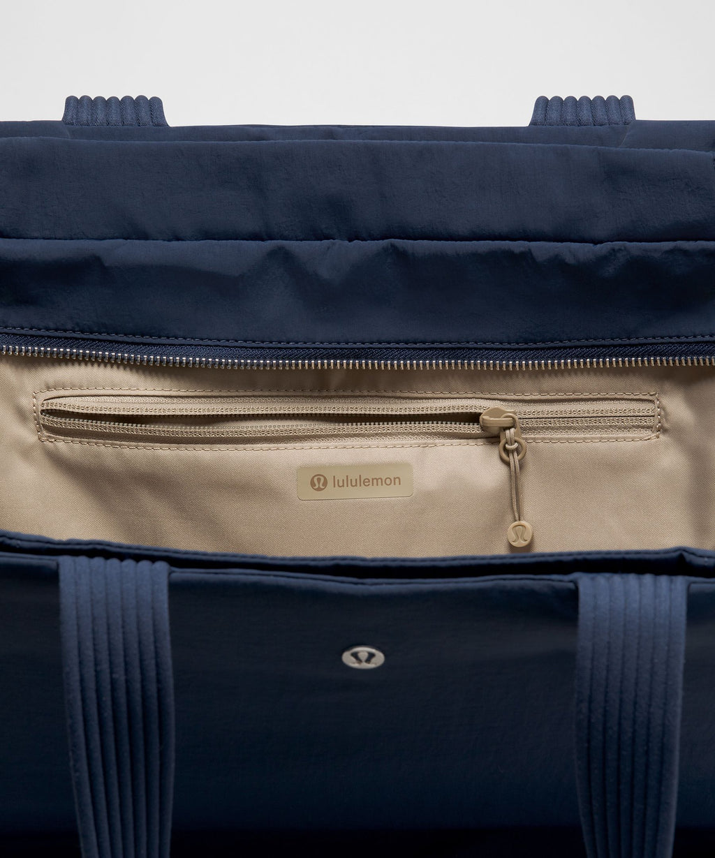 Triple Compartment Tote Bag 18L