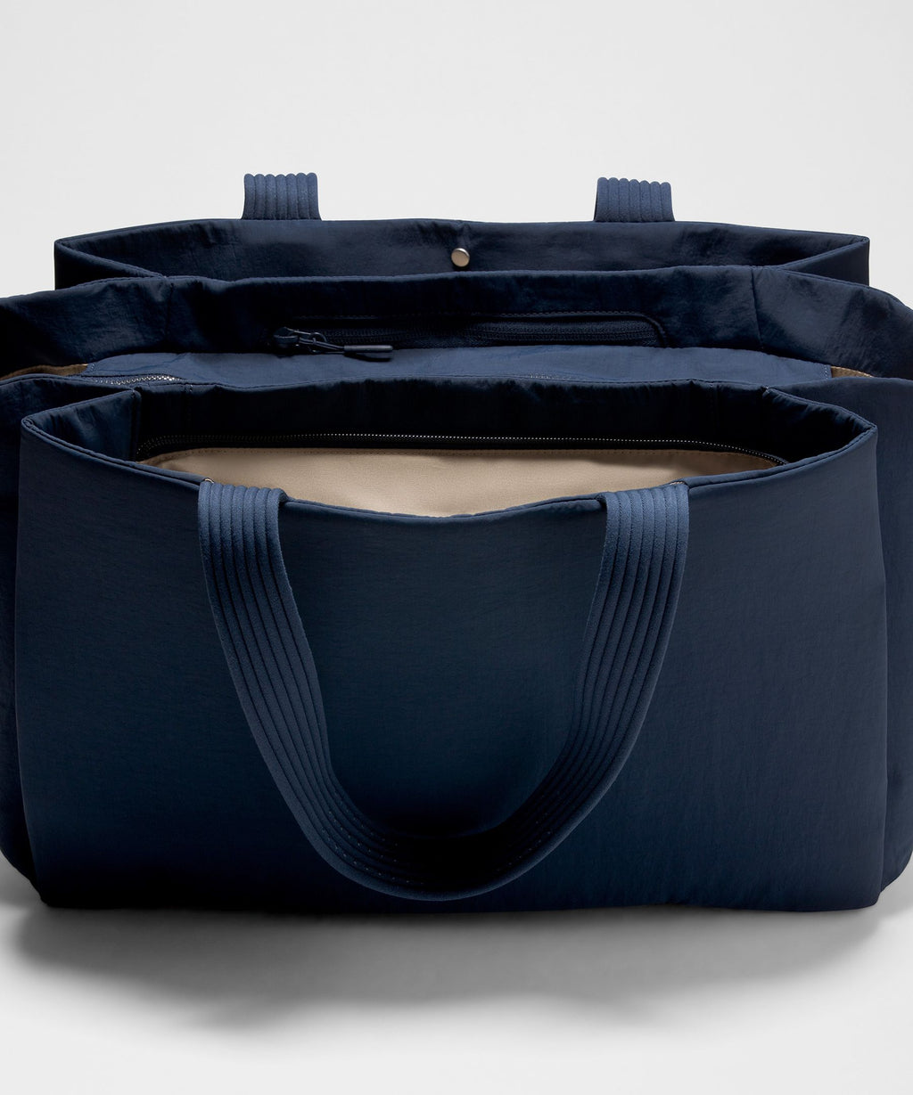Triple Compartment Tote Bag 18L