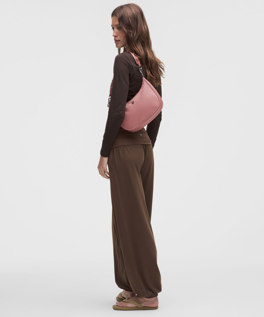 City Essentials Small Shoulder Bag 3L