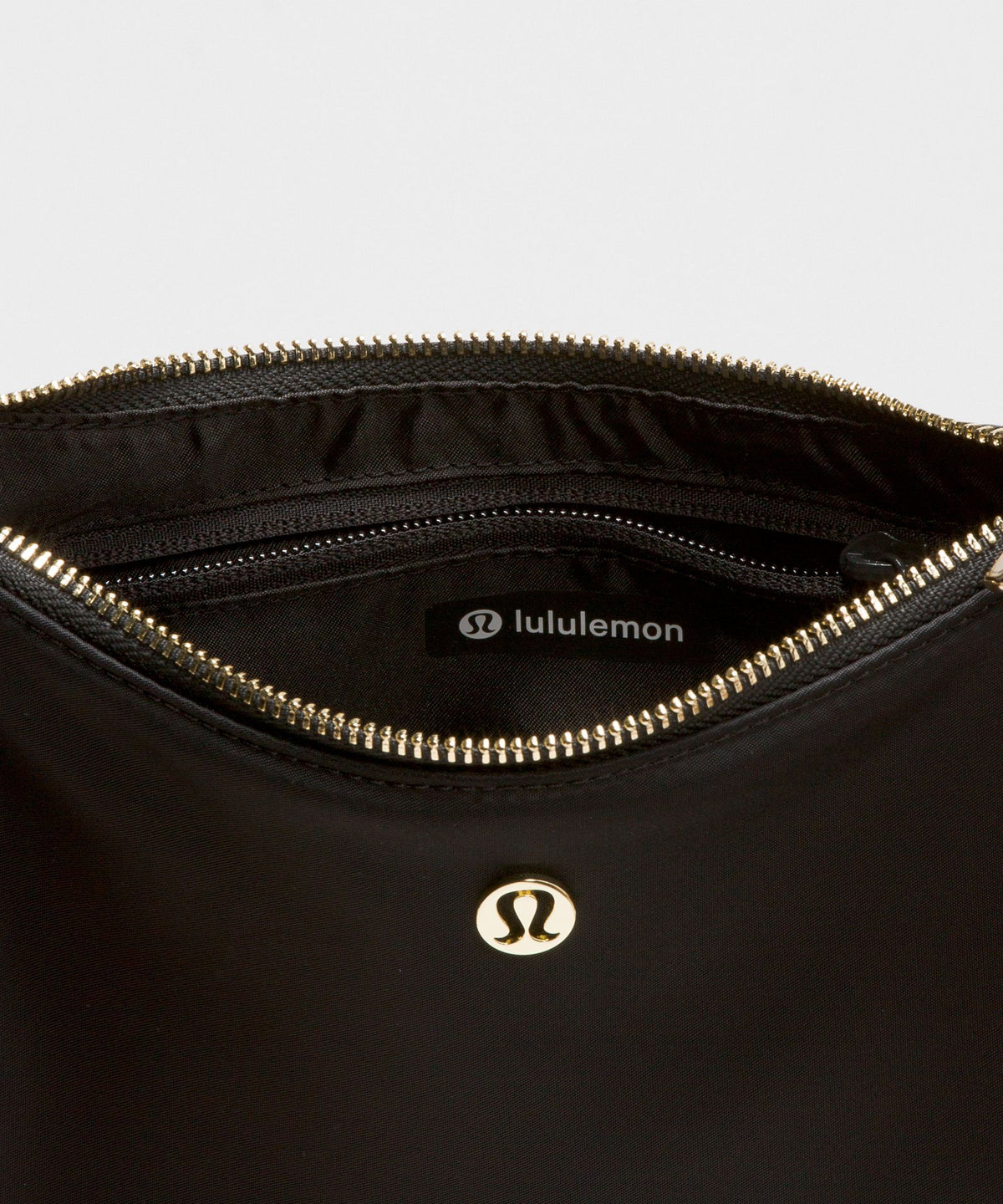 City Essentials Small Shoulder Bag 3L