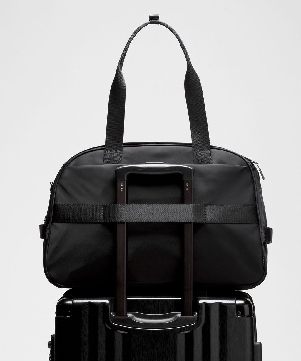 City Essentials Duffle Bag 28L
