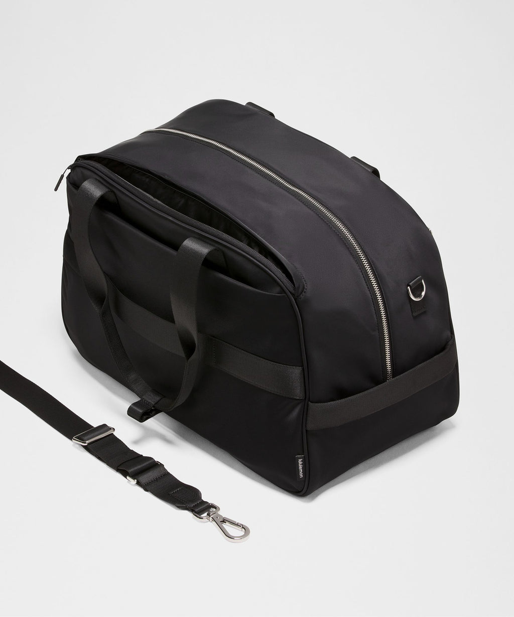 City Essentials Duffle Bag 28L