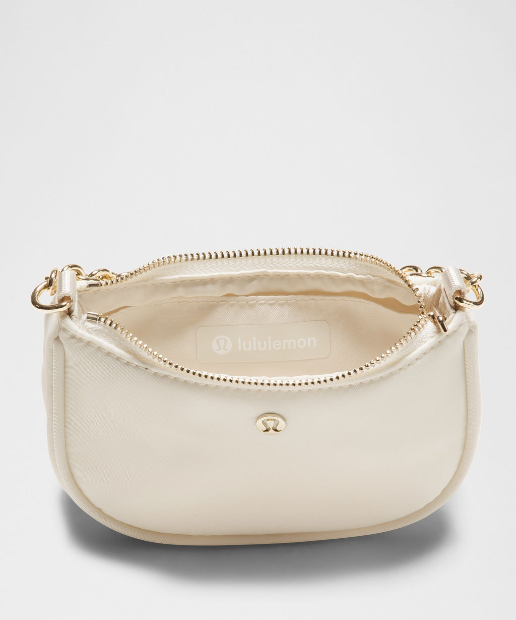 City Essentials Nano Bag