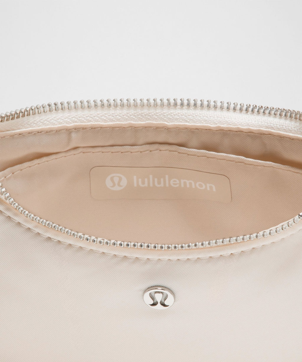 City Essentials Nano Bag