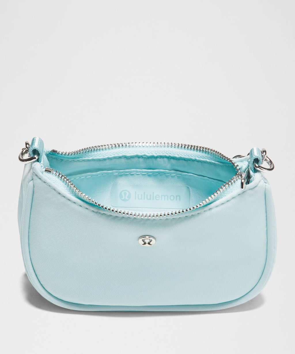 City Essentials Nano Bag
