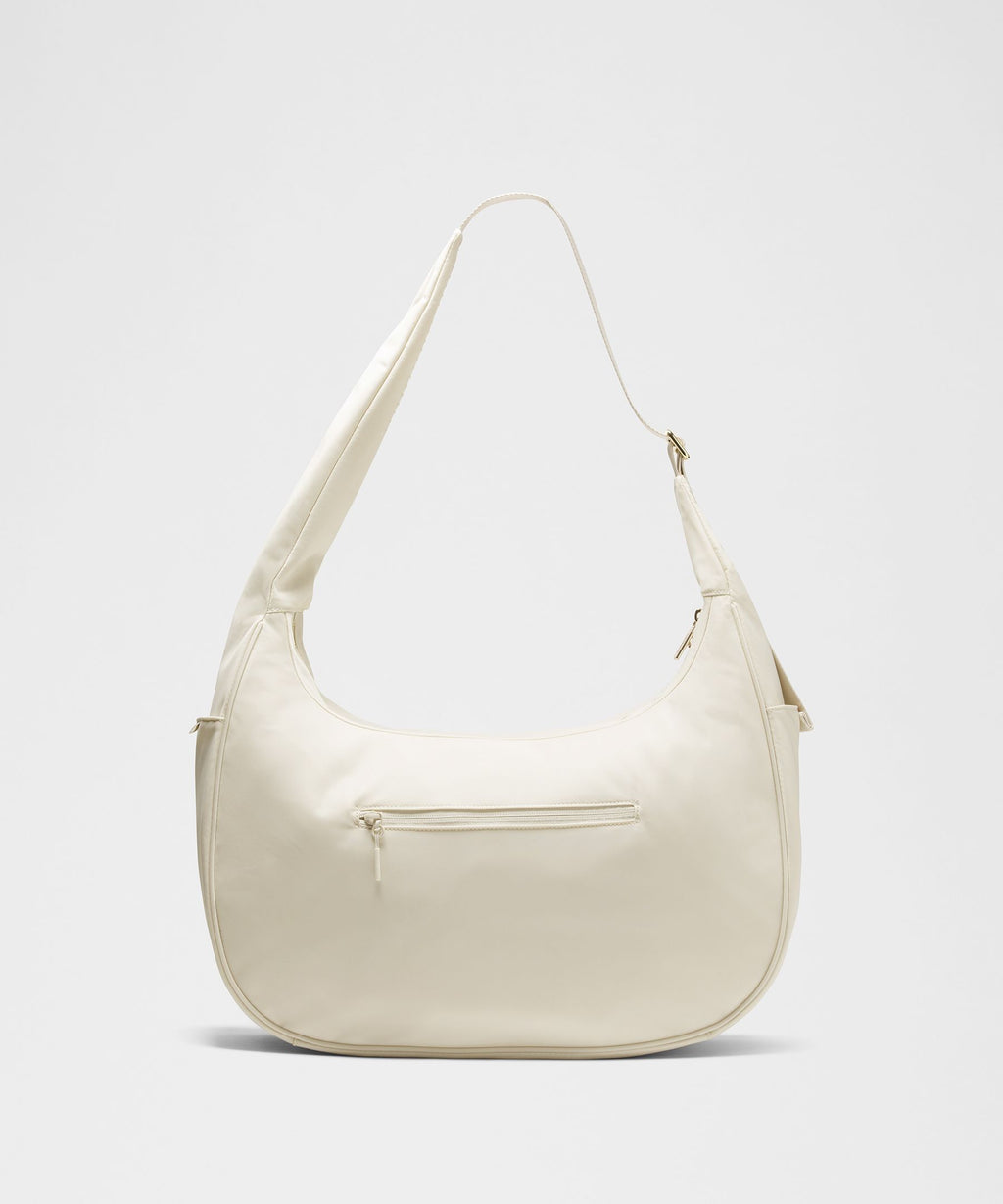 City Essentials Oversized Shoulder Bag 18L