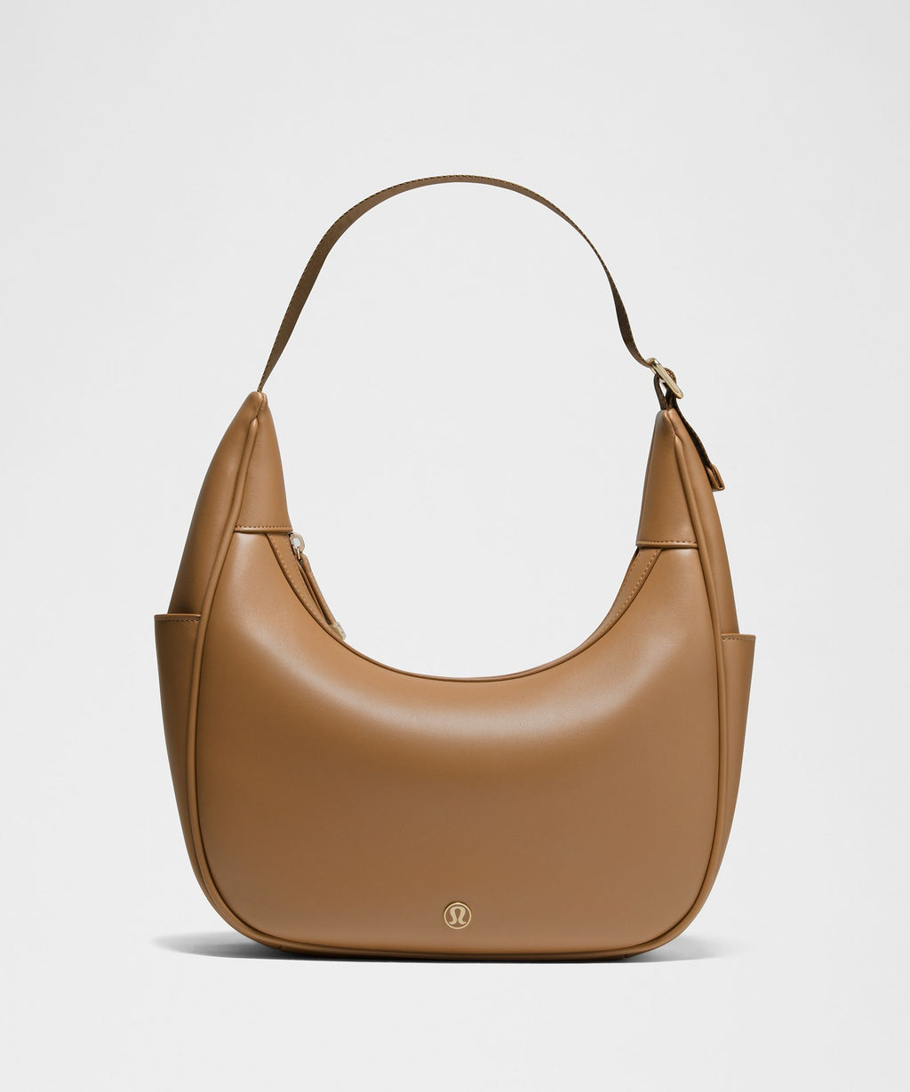 City Essentials Shoulder Bag 4LSmooth Leather Alternative