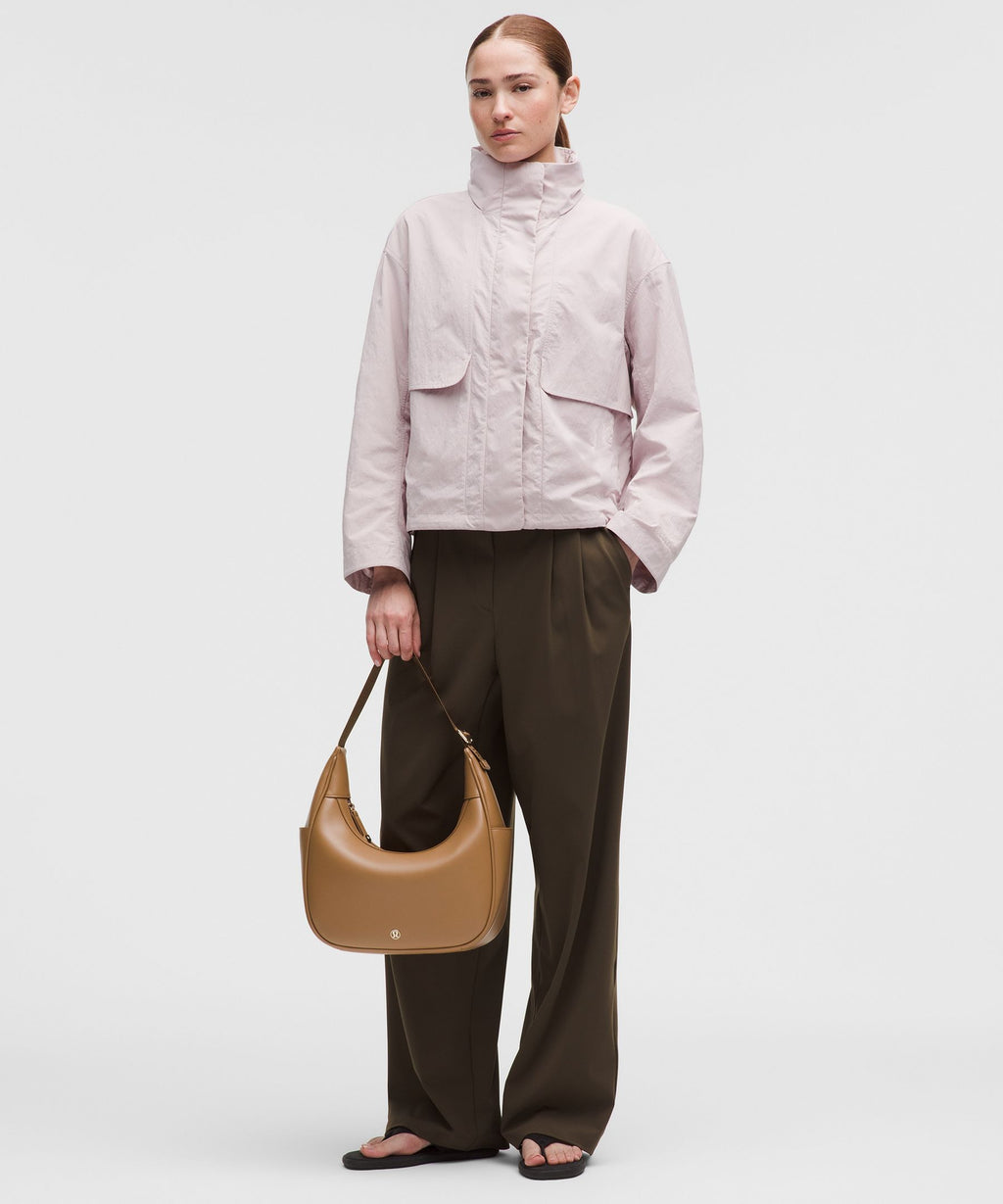 City Essentials Shoulder Bag 4LSmooth Leather Alternative