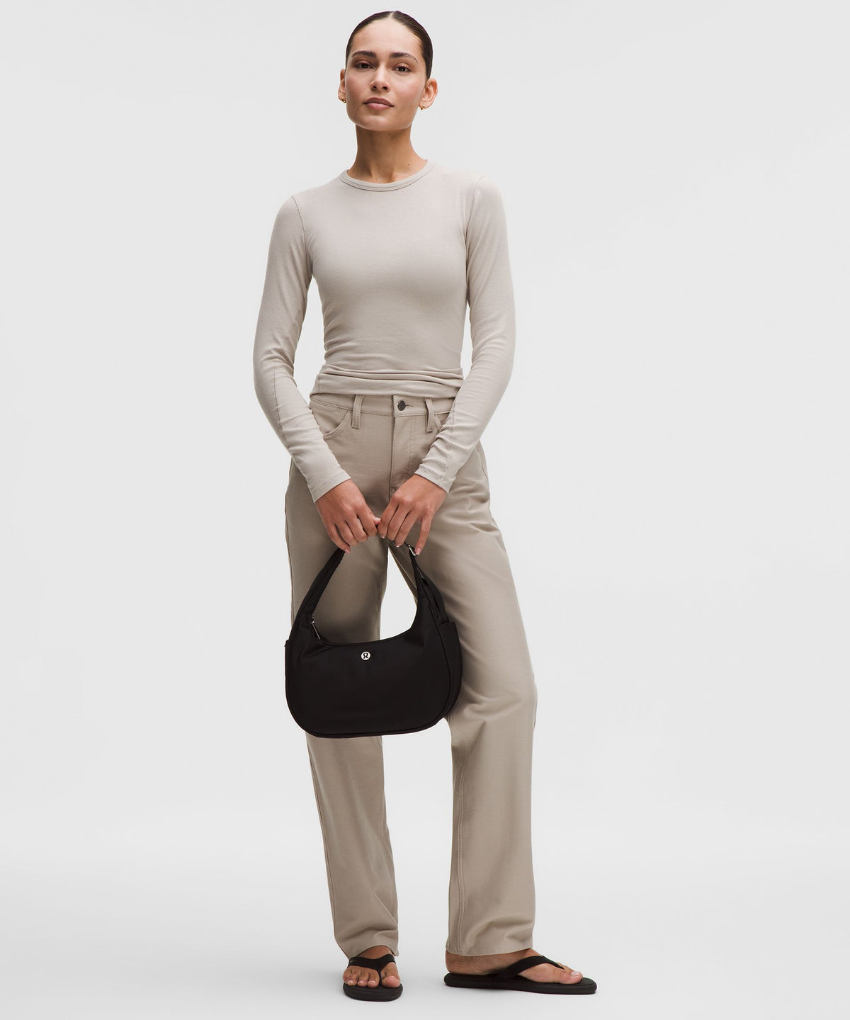 City Essentials Shoulder Bag 4L