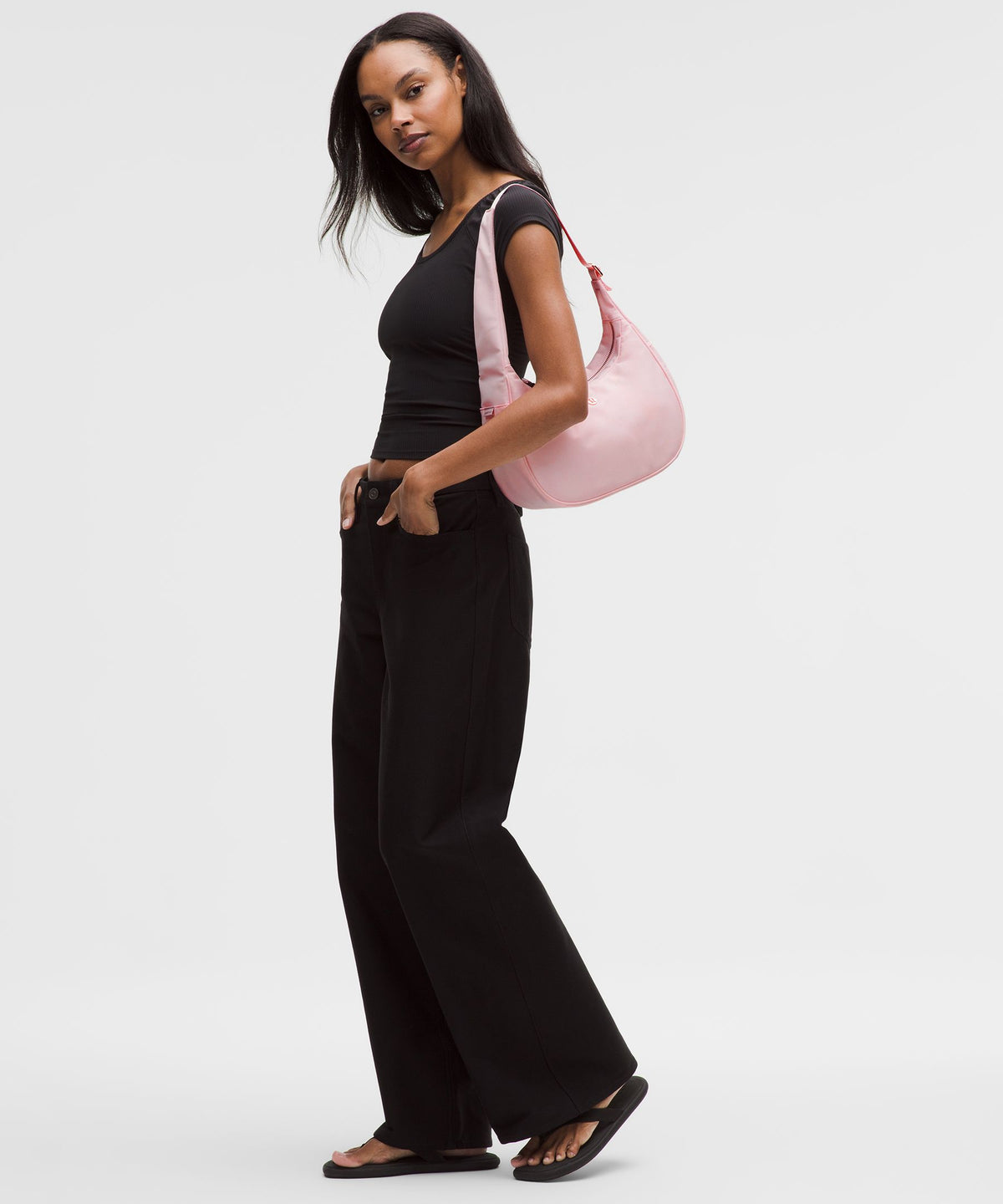 City Essentials Shoulder Bag 4L