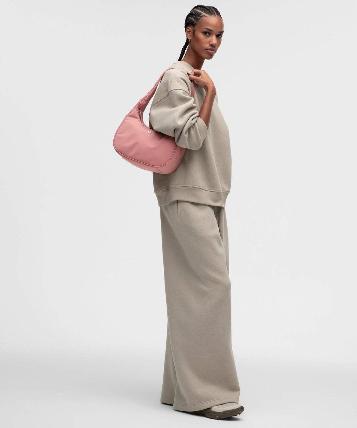 City Essentials Shoulder Bag 4L
