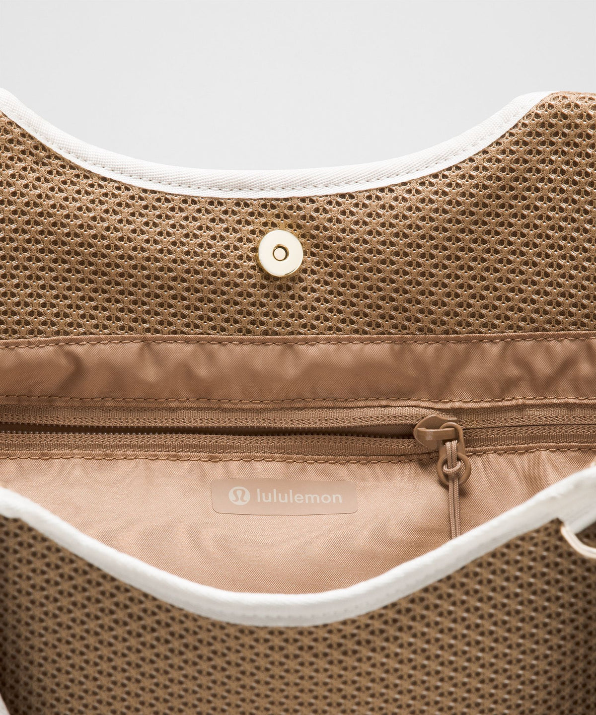 Spacer Mesh Shoulder Bag 15L